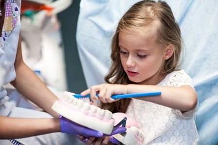 Tipps zur Zahnpflege bei Kindern